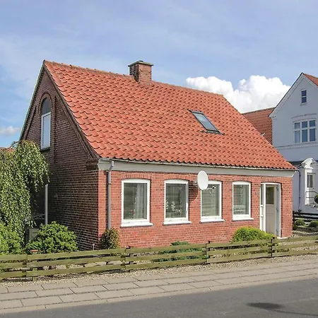 3 Bedroom Awesome In *