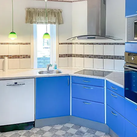 3 Bedroom Awesome In Dom wakacyjny *