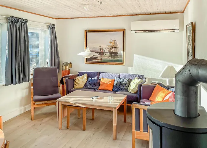 3 Bedroom Awesome In Vakantiehuis *