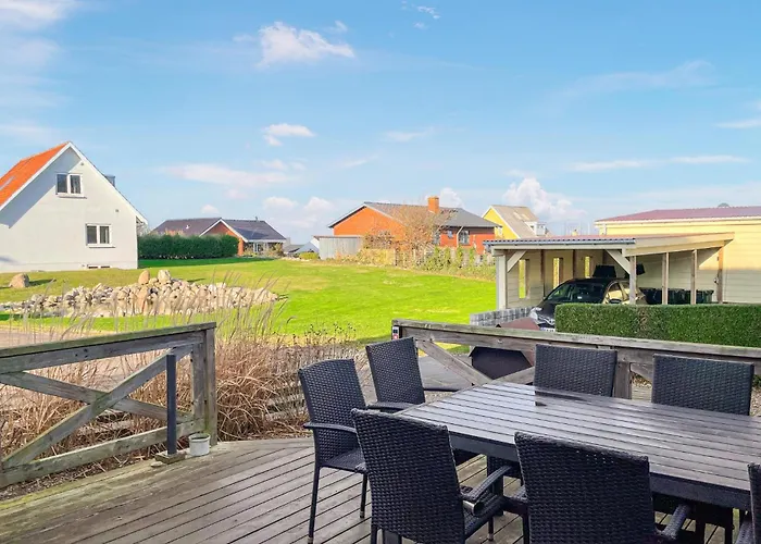 3 Bedroom Awesome In