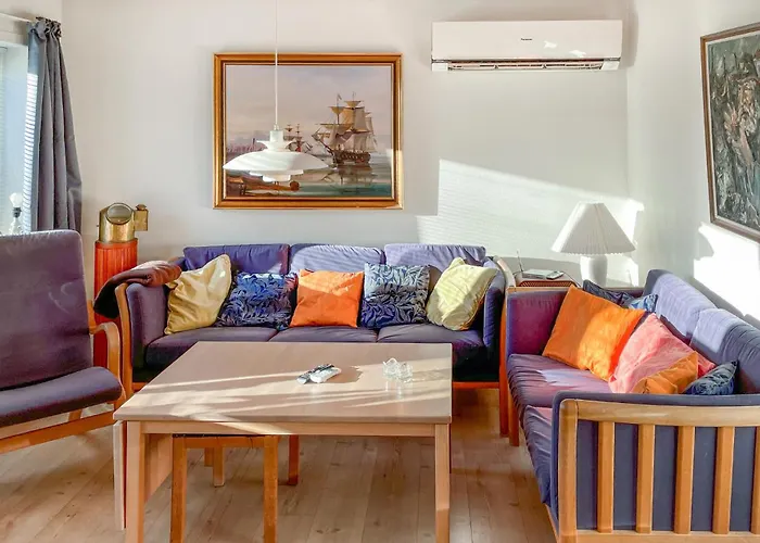Vakantiehuis 3 Bedroom Awesome In Bagenkop
