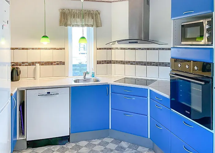 3 Bedroom Awesome In Vakantiehuis *